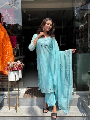 Aabha Mulchanderi Suit